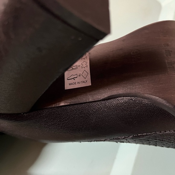 Like new Charles david snakeskin black booties - Picture 5 of 6